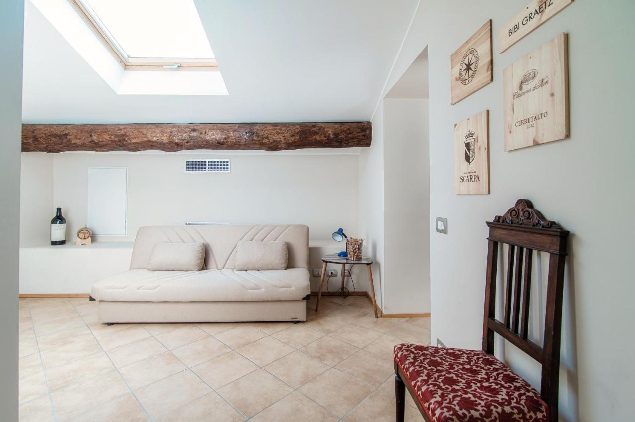 Appartement Grape Attic 72 - The House Of Travelers à Côme Extérieur photo