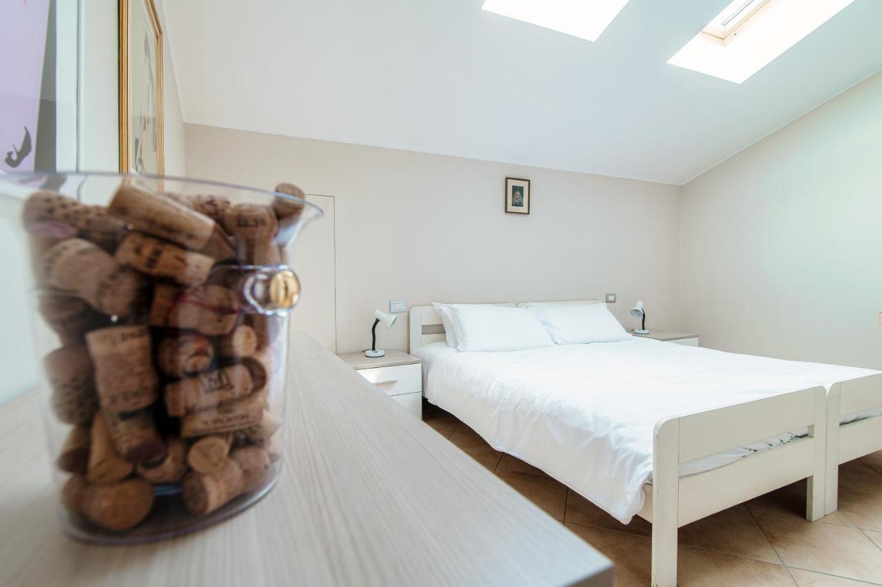Appartement Grape Attic 72 - The House Of Travelers à Côme Extérieur photo