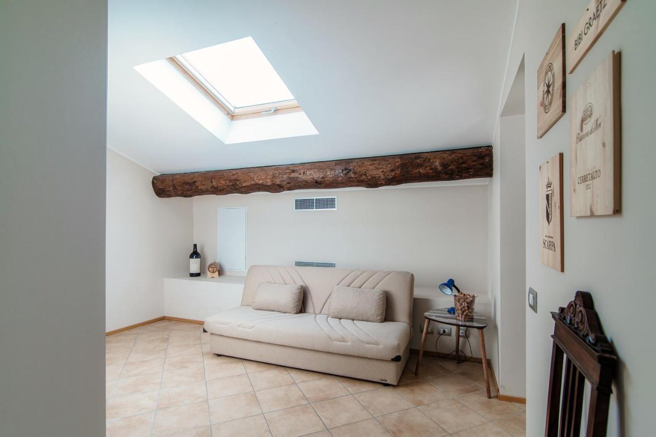 Appartement Grape Attic 72 - The House Of Travelers à Côme Extérieur photo